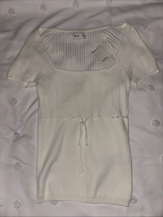 Hollister Sweaters - Hollister Cream Ribbed Scoop-Neck Drawstring Top
